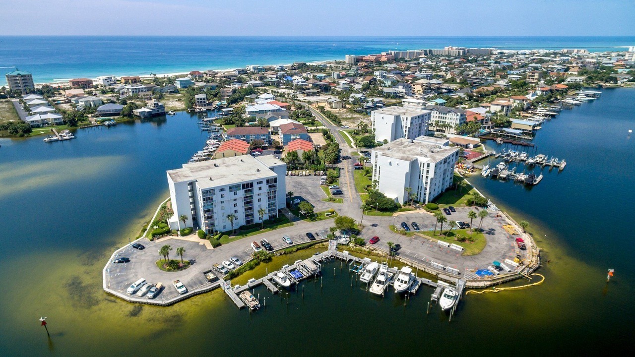 Photo of Others in Holiday Isle