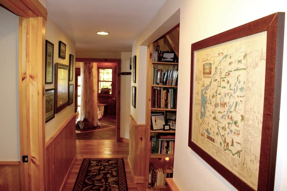 Photo of Bedroom in Long Lake