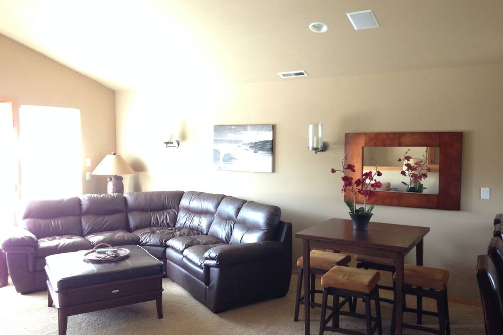 Photo of Bedroom in Wapato Point