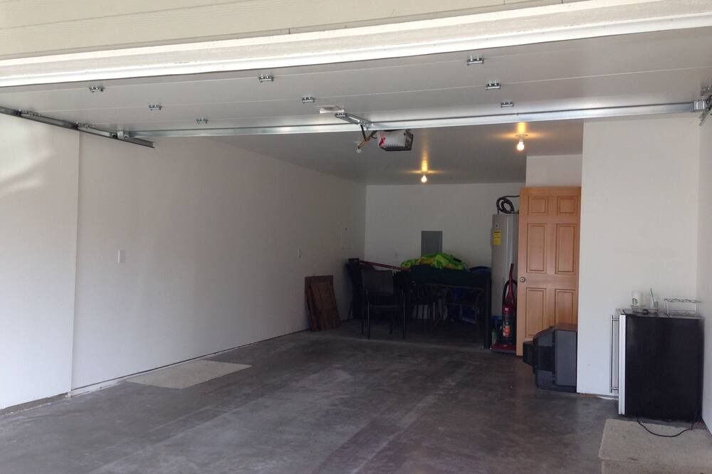 Photo of Others in Wapato Point