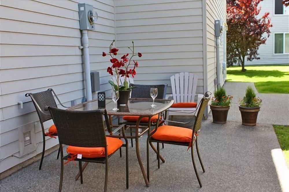 Photo of Others in Wapato Point