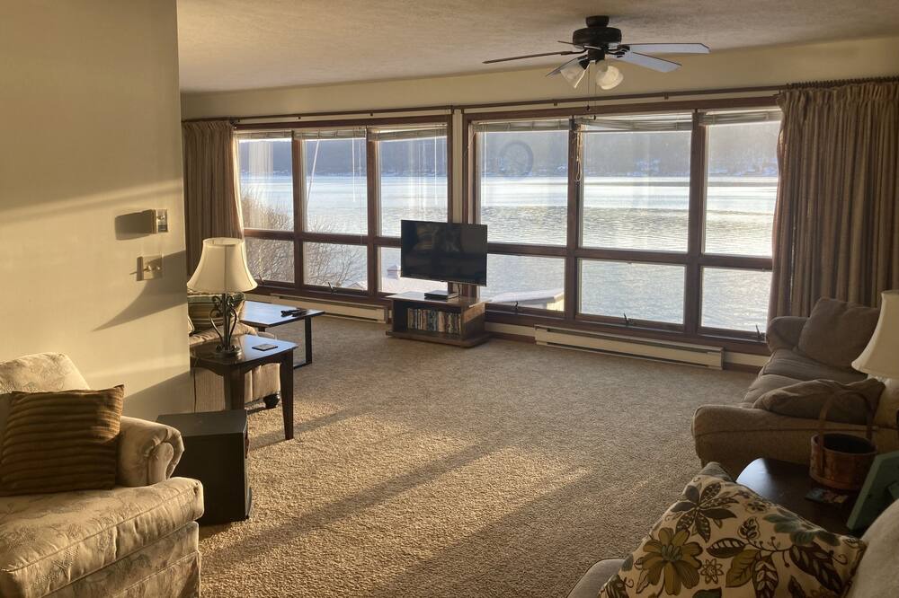 Photo of Bedroom in Honeoye