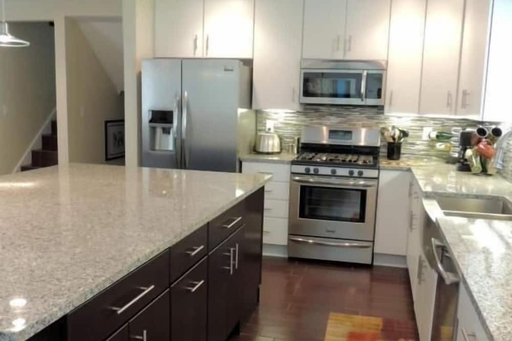 Photo of Kitchen in Onate