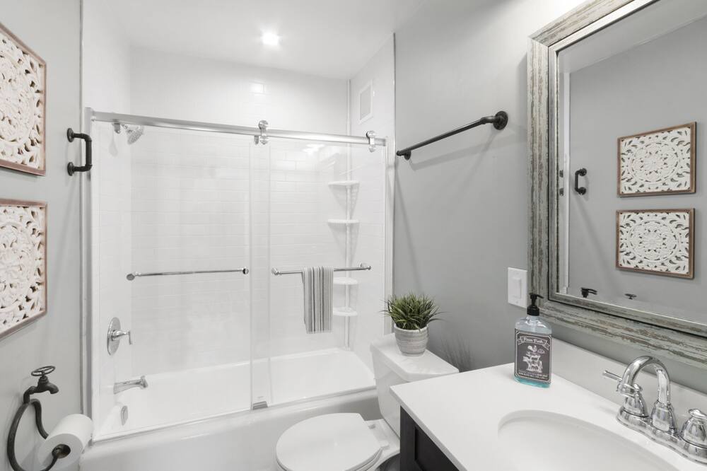 Photo of Bathroom in Twin Lakes