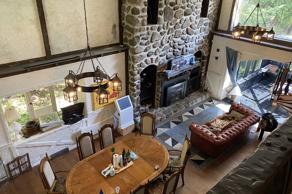 Photo of Kitchen in Sainte-Marguerite-du-Lac-Masson