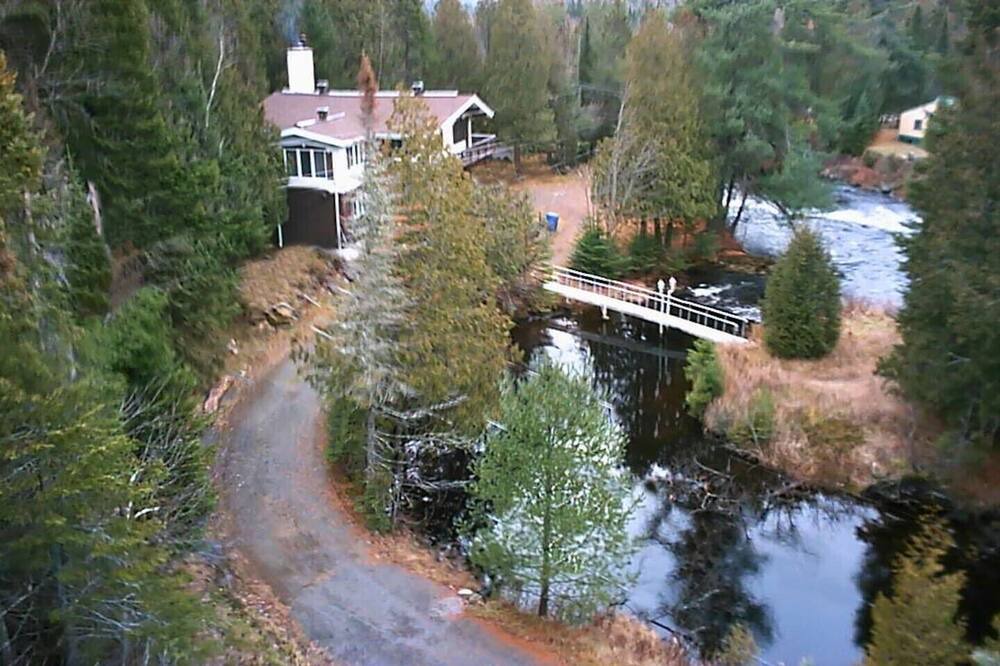Photo of Outdoor in Sainte-Marguerite-du-Lac-Masson