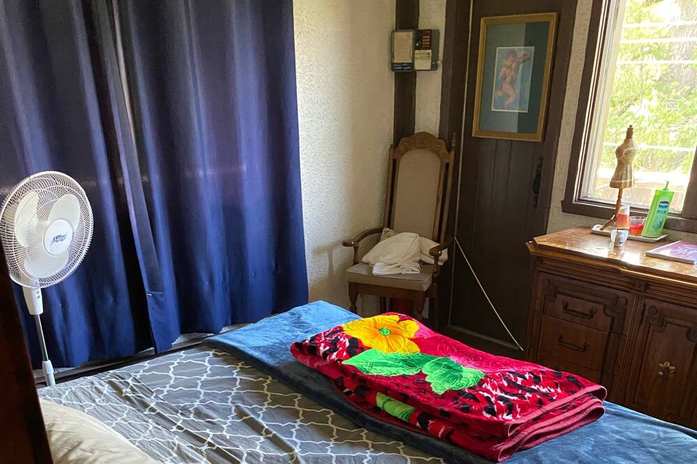 Photo of Bedroom in Sainte-Marguerite-du-Lac-Masson