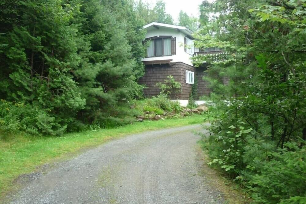 Photo of Outdoor in Sainte-Marguerite-du-Lac-Masson