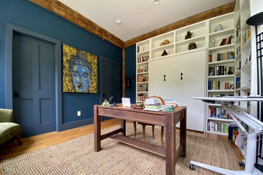 Photo of Bedroom in South Lee