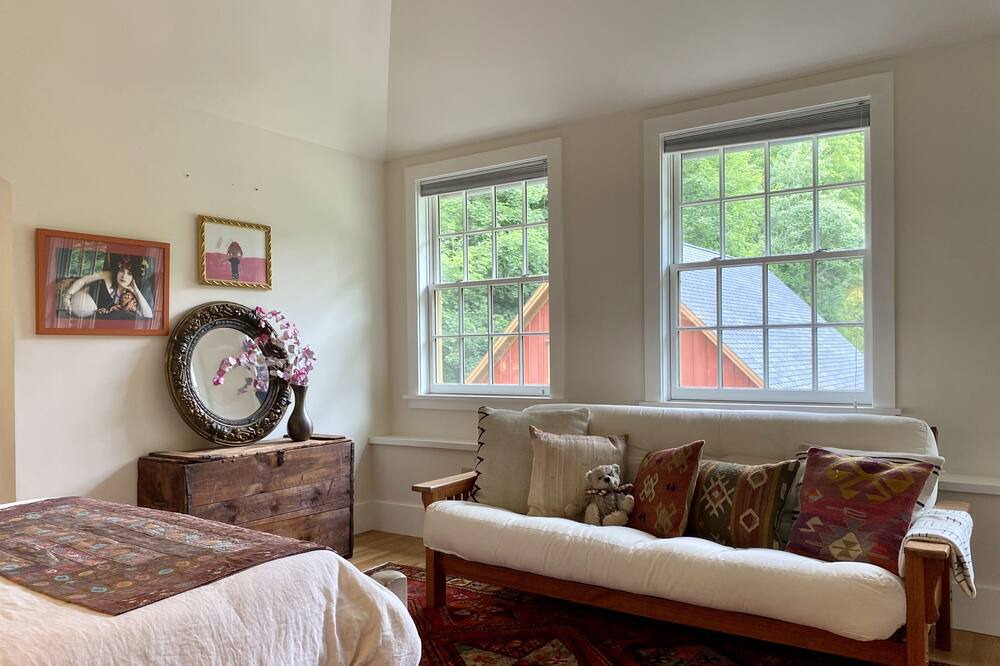 Photo of Others in South Lee