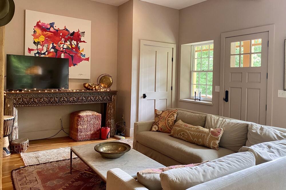 Photo of Bedroom in South Lee