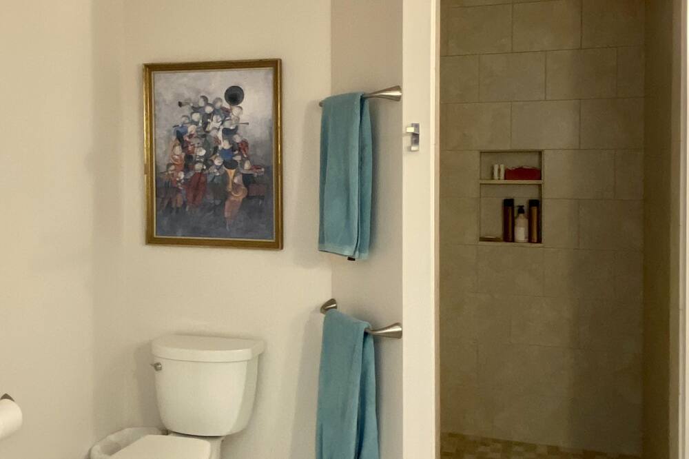 Photo of Bedroom in South Lee