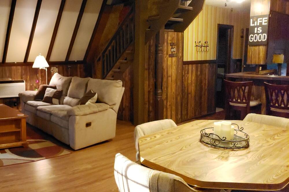 Photo of Livingroom in Anthony