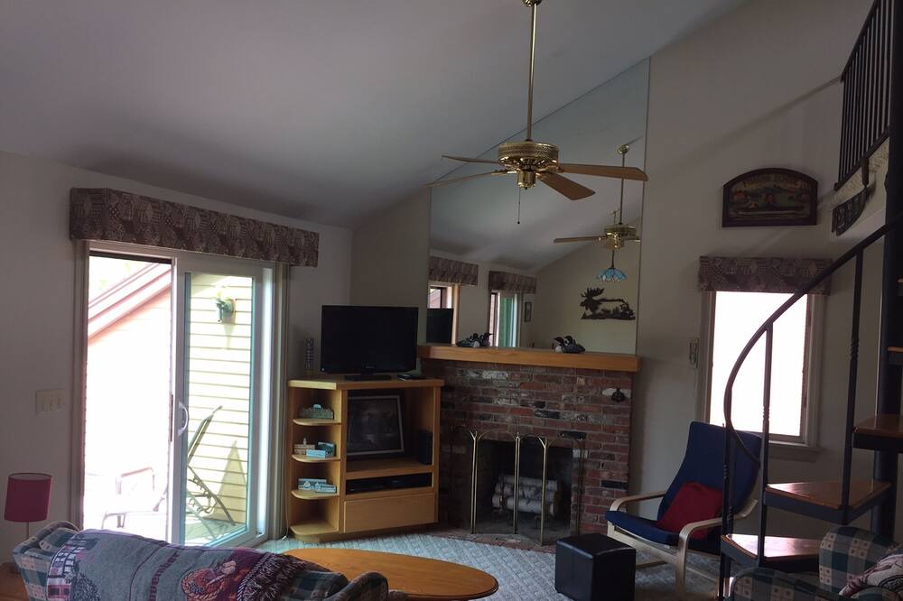 Photo of Bedroom in Freedom