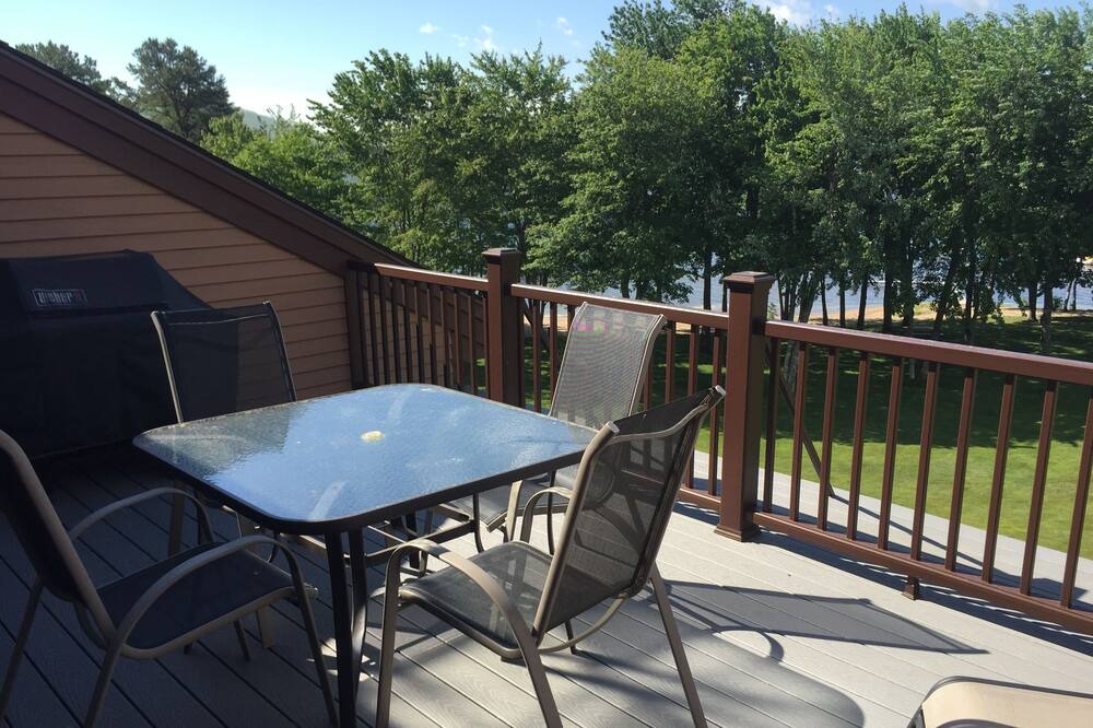 Photo of Others in Freedom