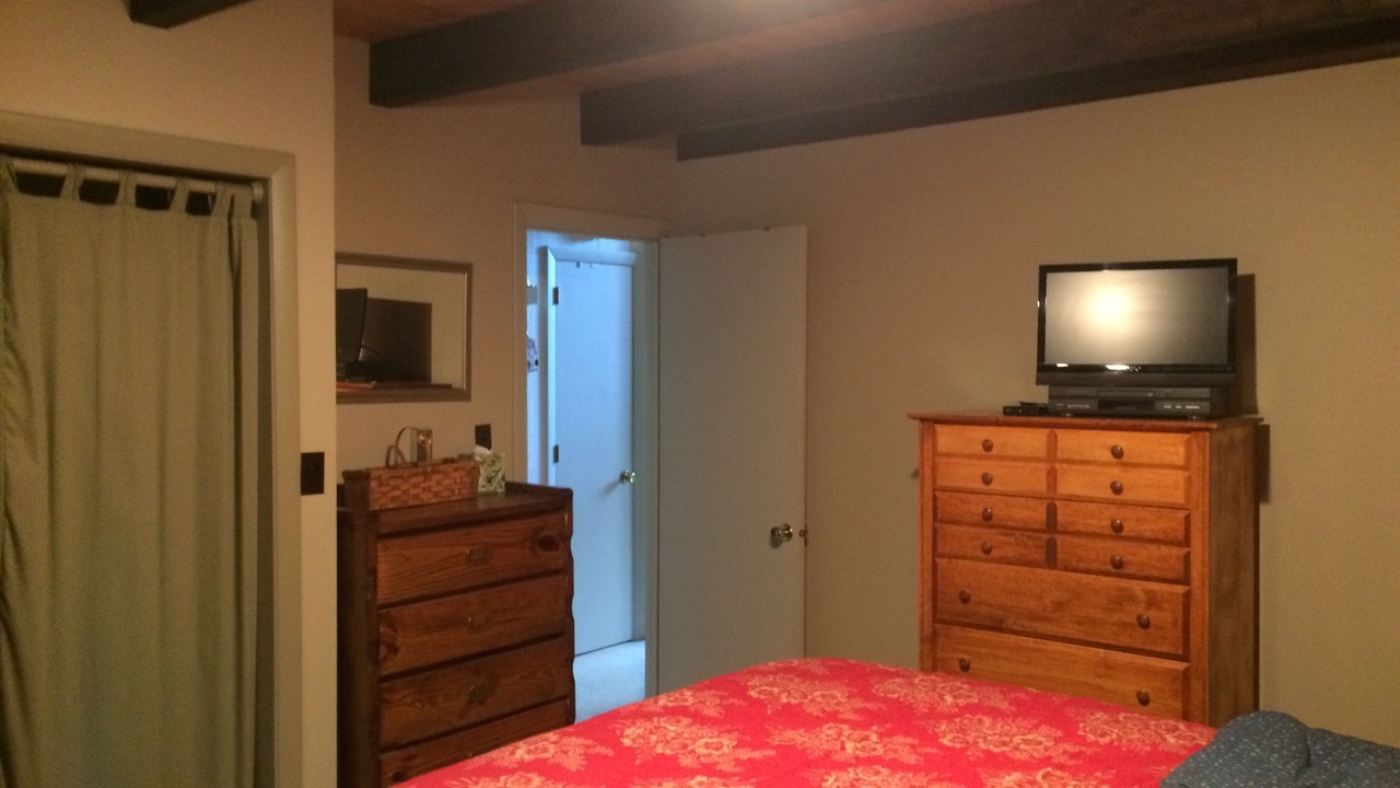 Photo of Bedroom in Lake Arrowhead