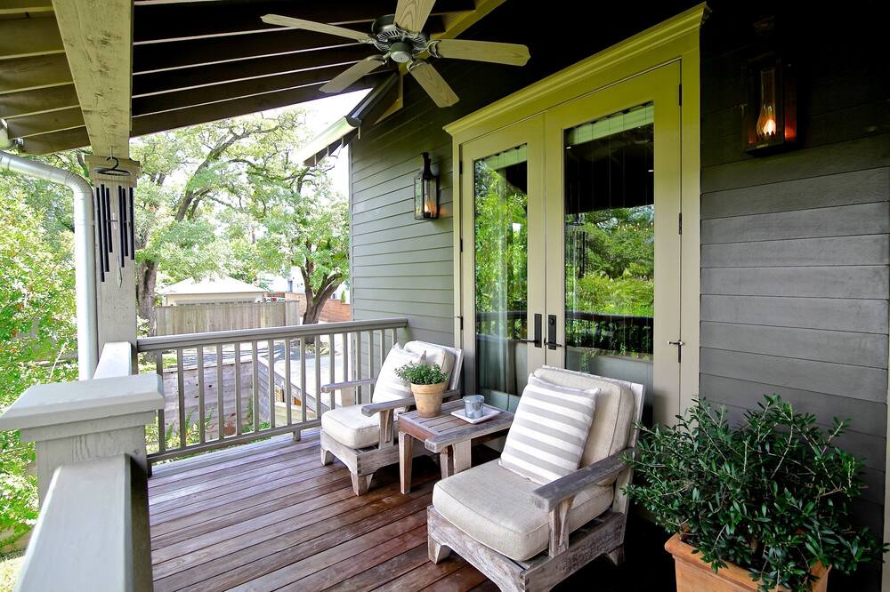 Photo of Patio Balcony in Houston Heights