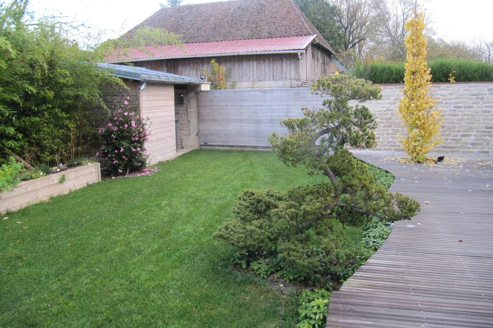 Photo of Outdoor in Lesmont