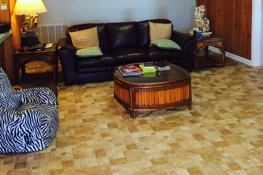 Photo of Livingroom in Langston