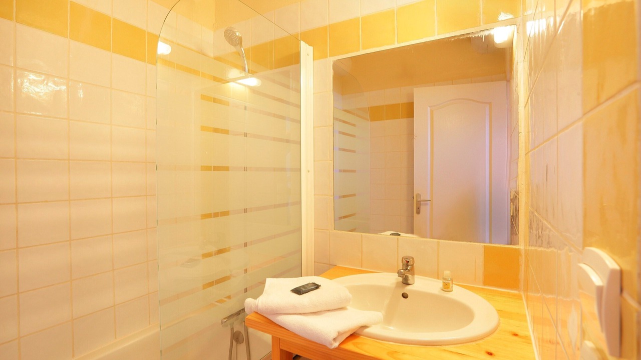 Photo of Bathroom in Sauve