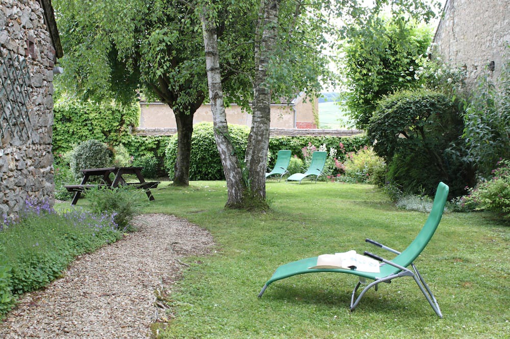 Photo of Outdoor in Voisines