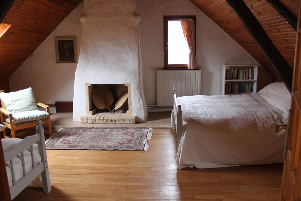 Photo of Bedroom in Voisines