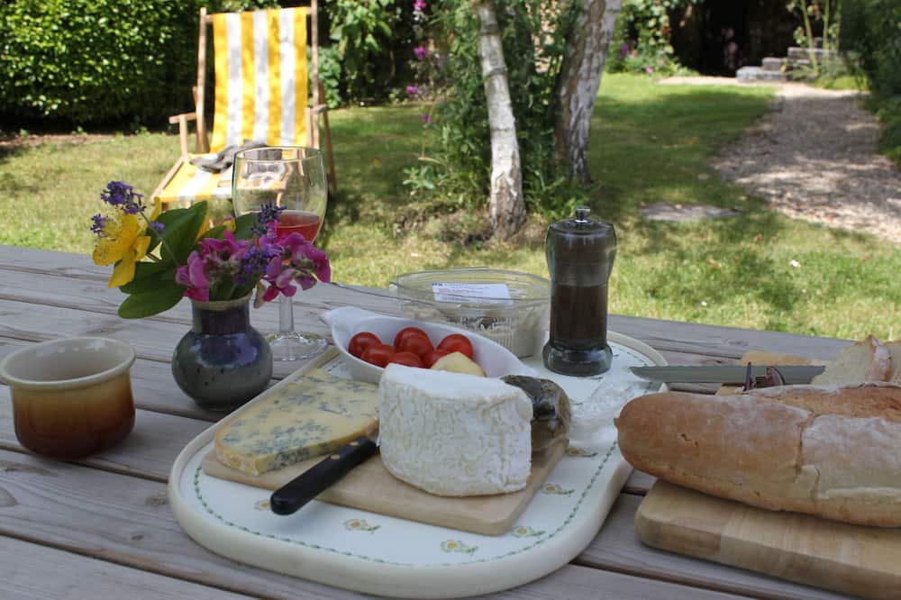 Photo of Outdoor in Voisines