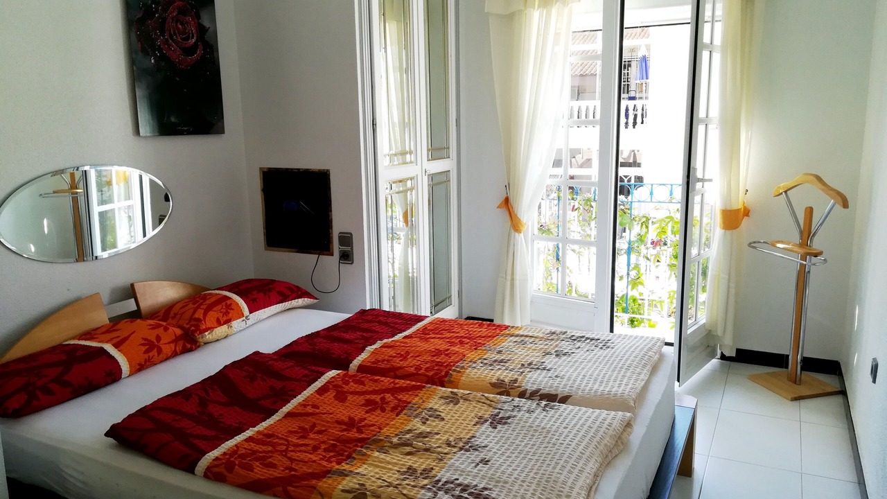 Photo of Bedroom in Los Altos
