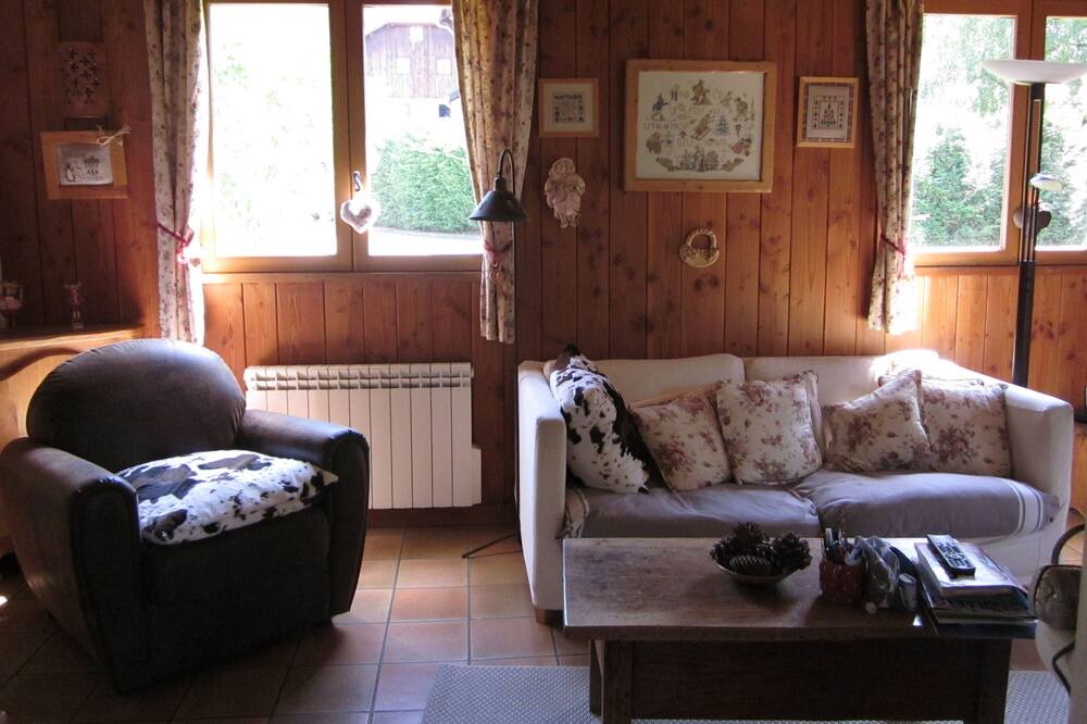 Photo of Livingroom in Servoz