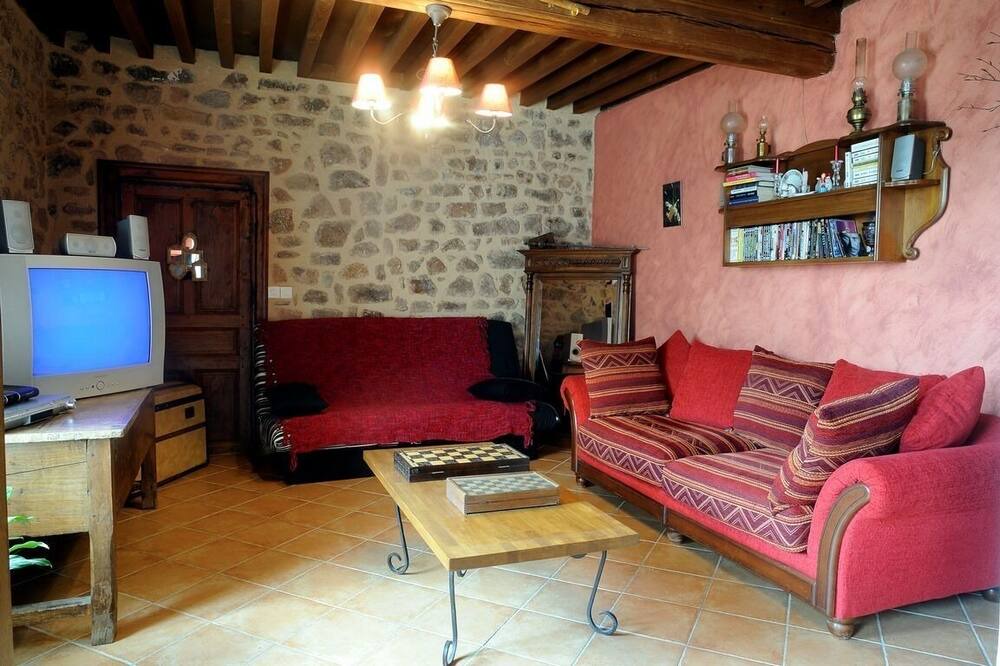 Photo of Livingroom in Dun-les-Places