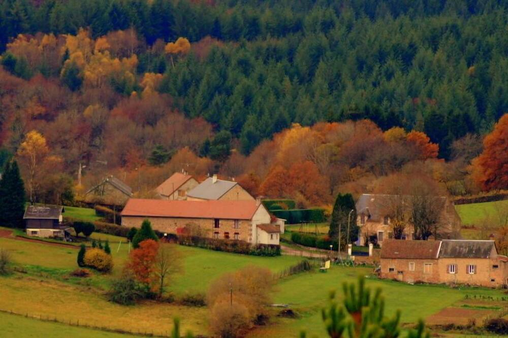 Photo of Outdoor in Dun-les-Places