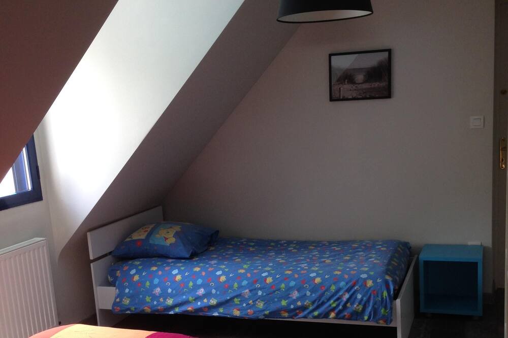 Photo of Bedroom in Theix-Noyalo