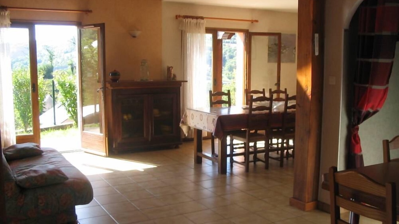 Photo of Livingroom in Marcillac-Vallon