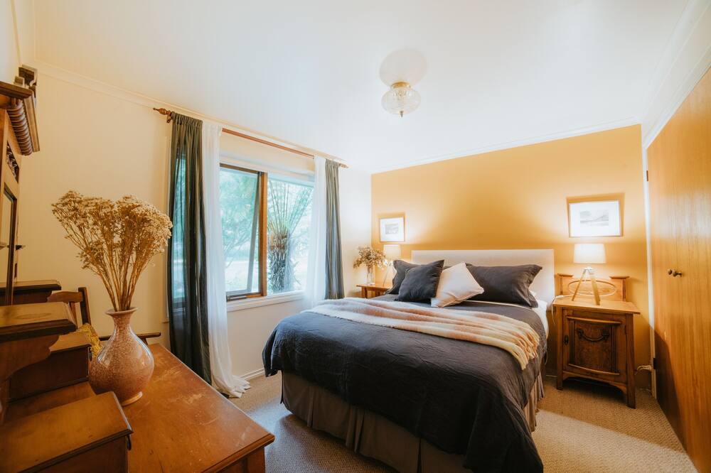 Photo of Bedroom in Jamieson