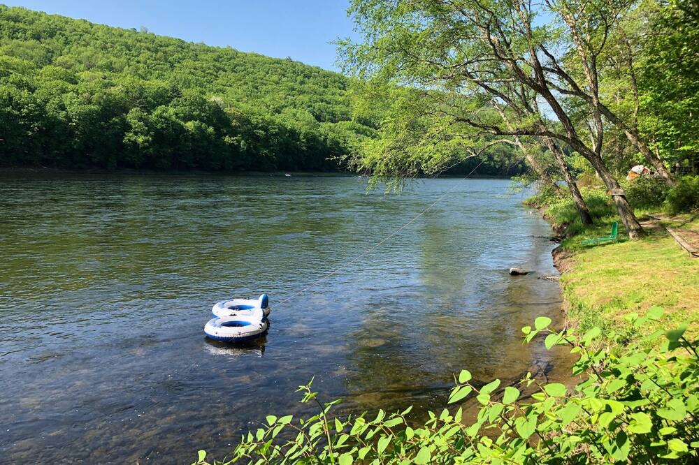 Photo of Others in Pond Eddy