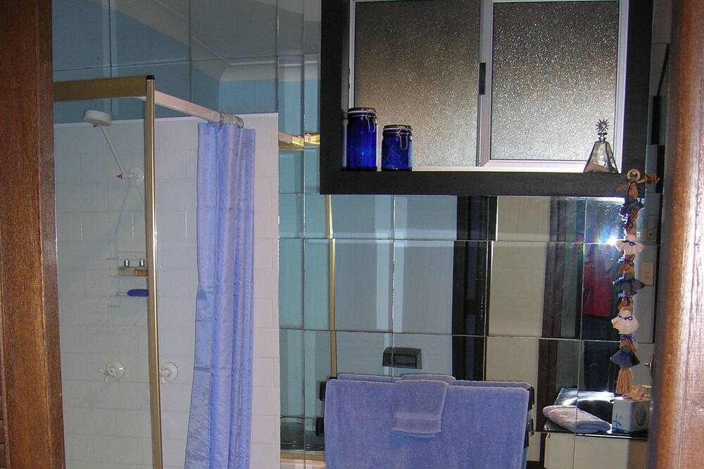 Photo of Bathroom in Napoleon Reef