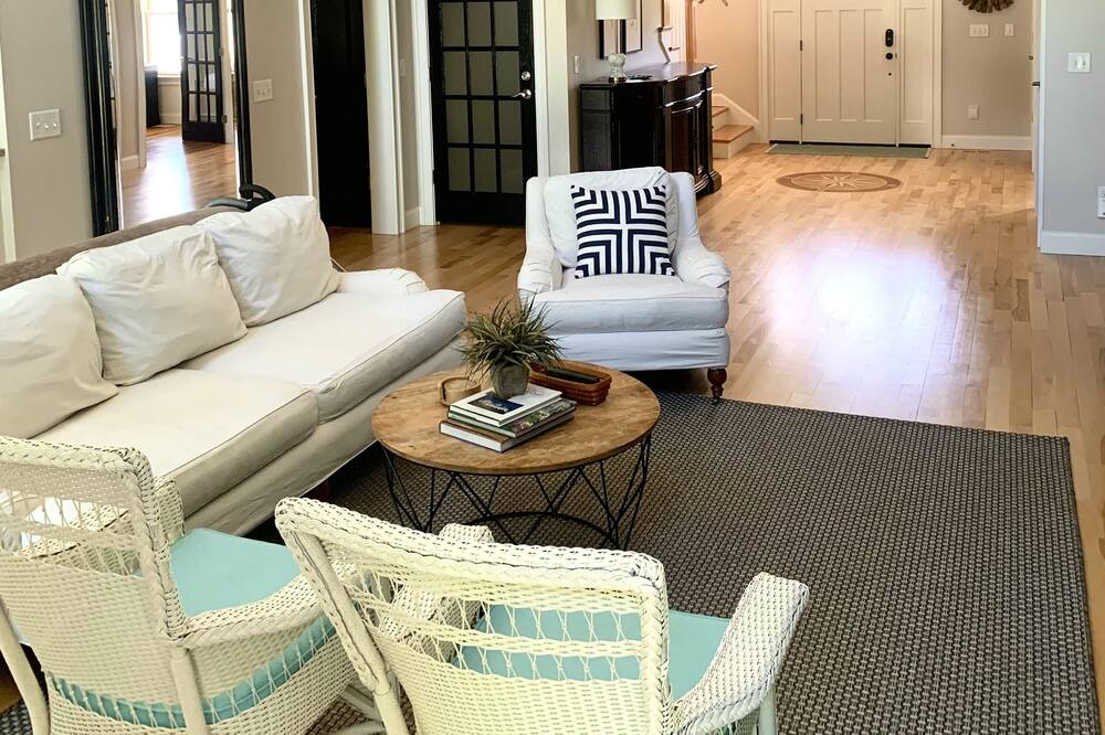 Photo of Others in Rye