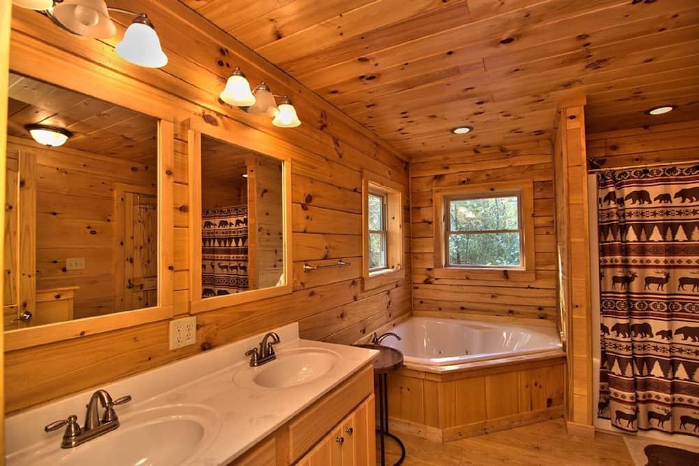 Photo of Bathroom in White Haven