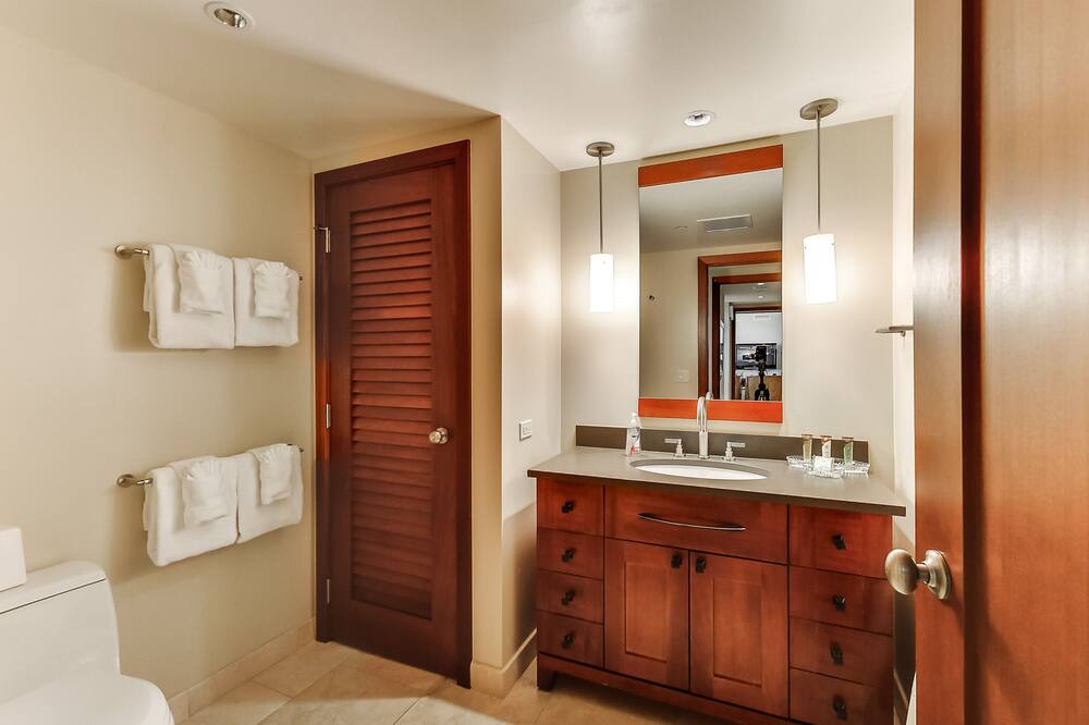 Photo of Bathroom in Kapolei
