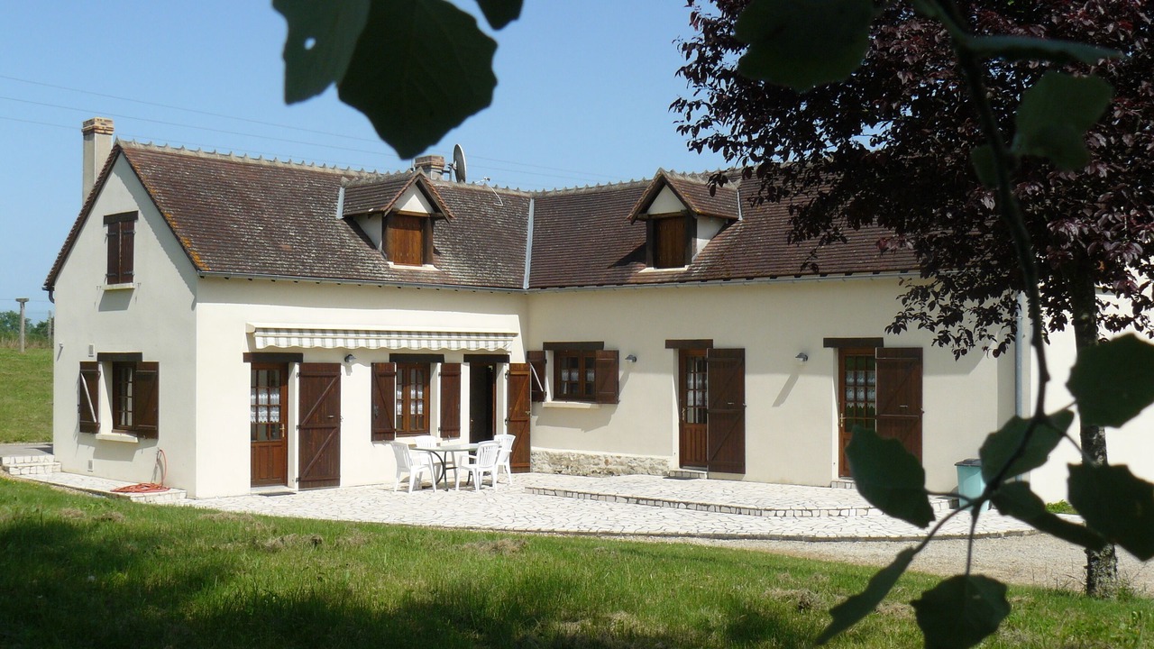 Photo of Buildings in Lureuil