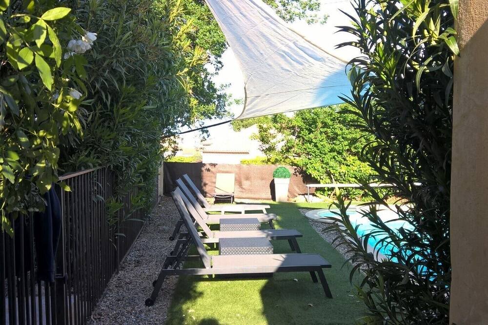 Photo of Outdoor in Pont-Saint-Esprit