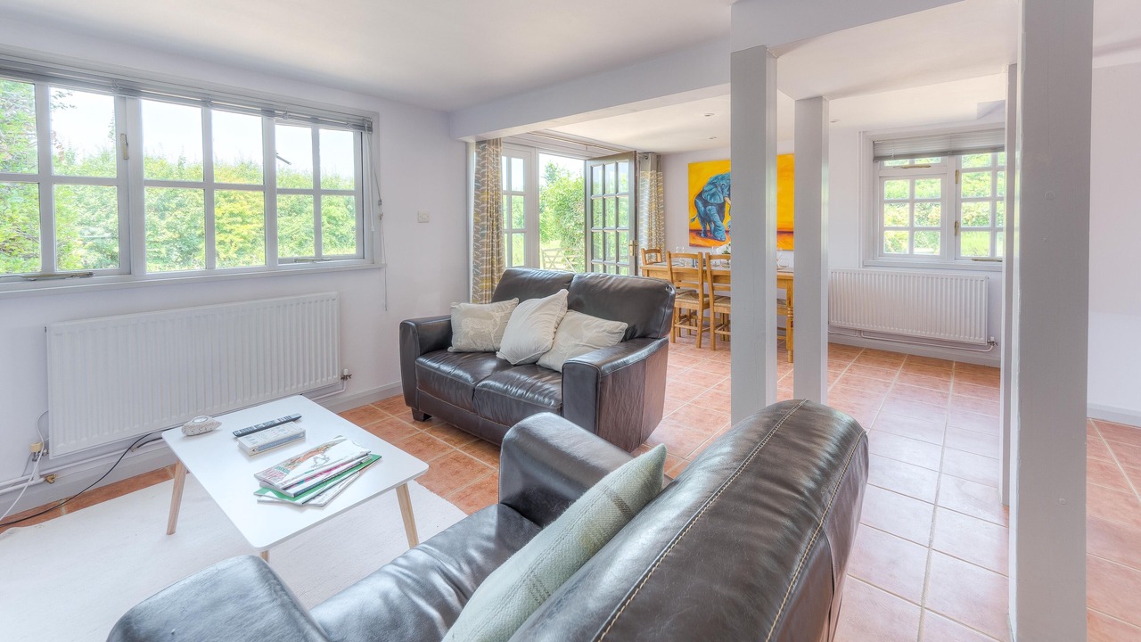 Photo of Livingroom in Hunston