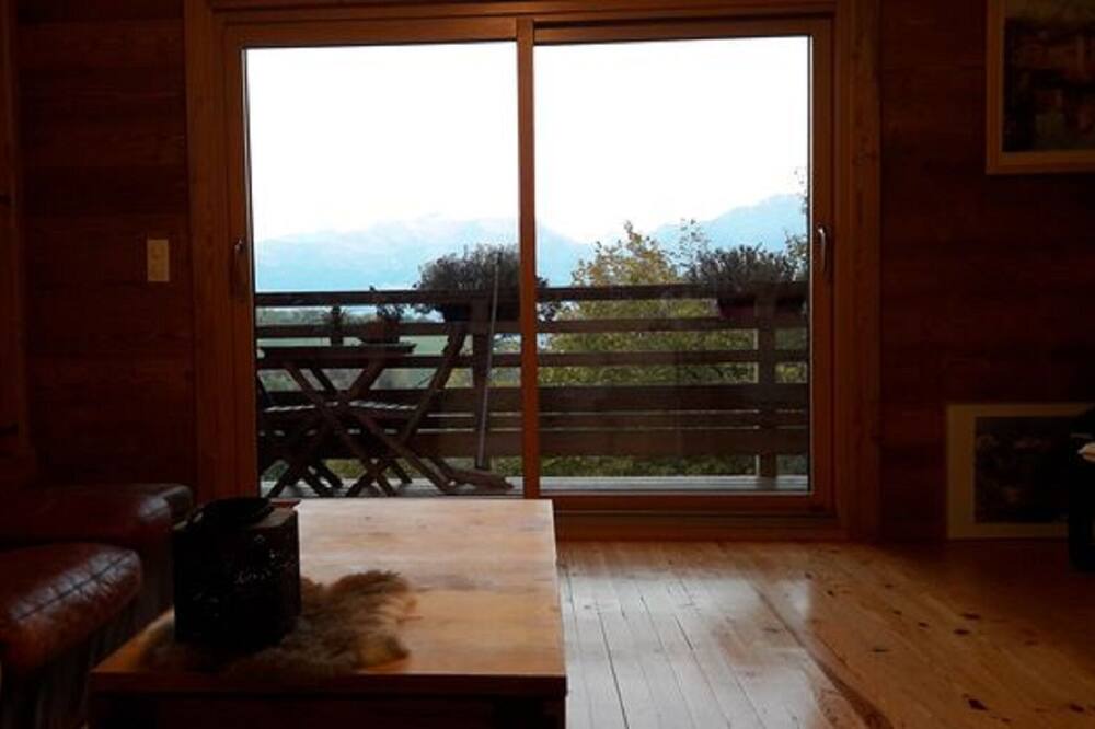 Photo of Livingroom in Saint-Pancrasse