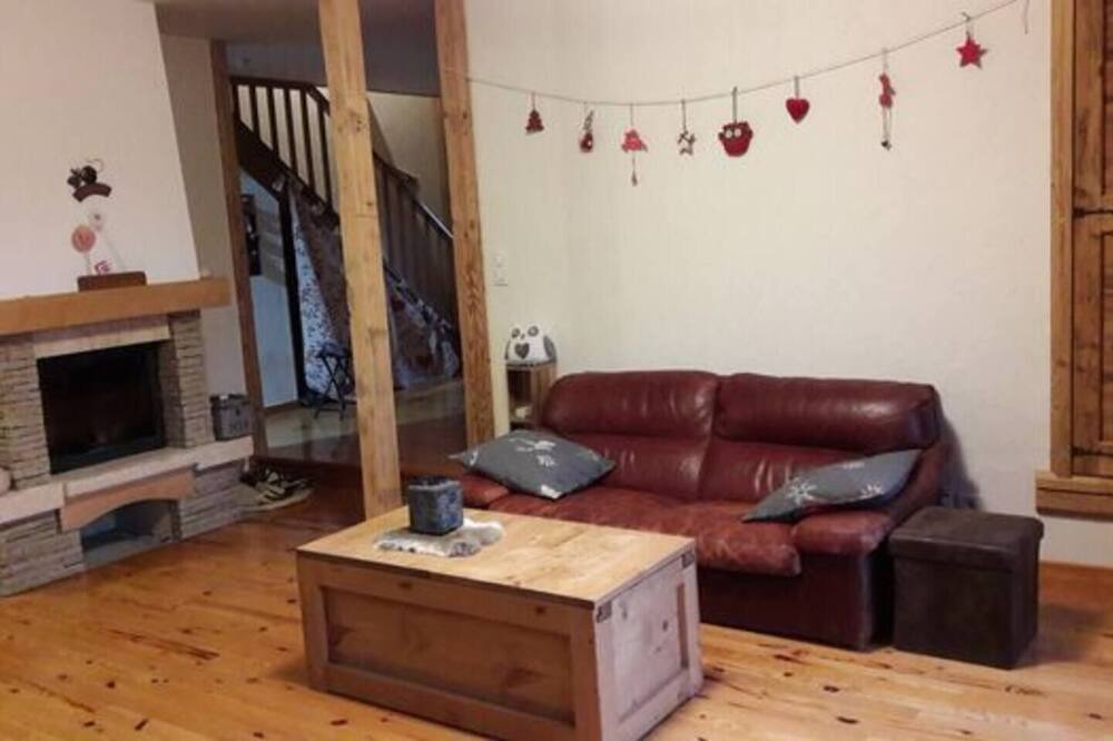 Photo of Livingroom in Saint-Pancrasse