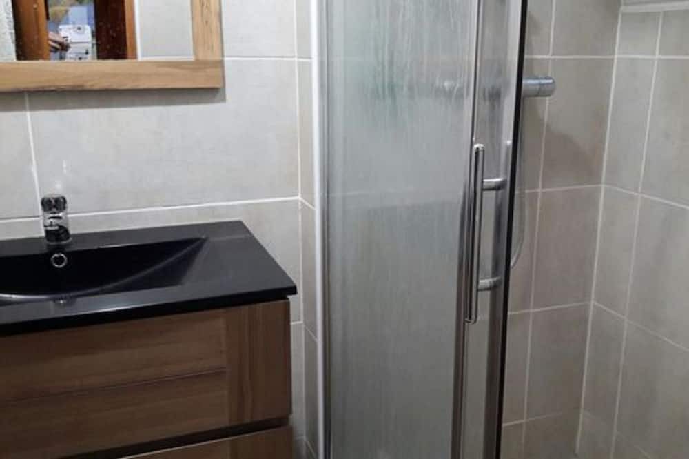 Photo of Bathroom in Saint-Pancrasse