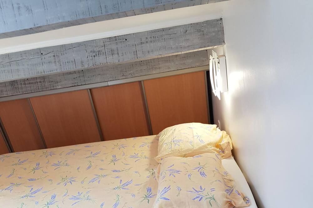 Photo of Bedroom in La Farlede