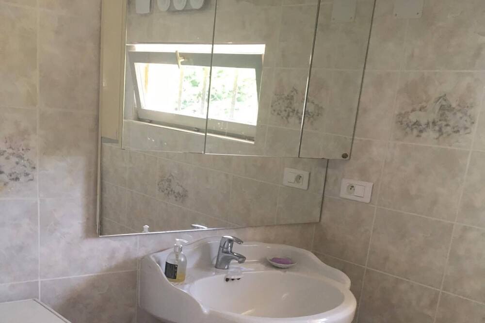 Photo of Bathroom in La Farlede