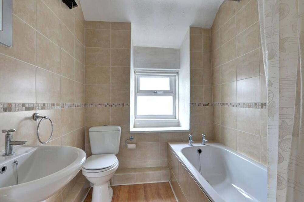Photo of Bathroom in Aberdaron