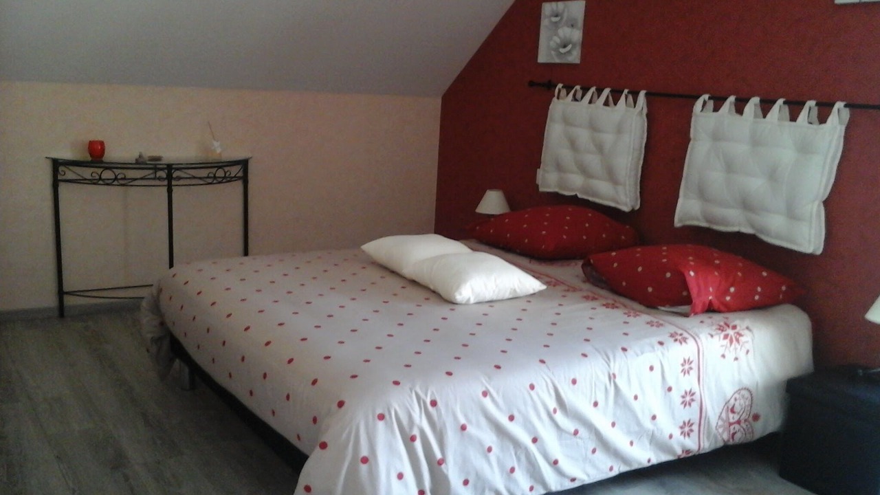 Photo of Bedroom in Saint-Herblon