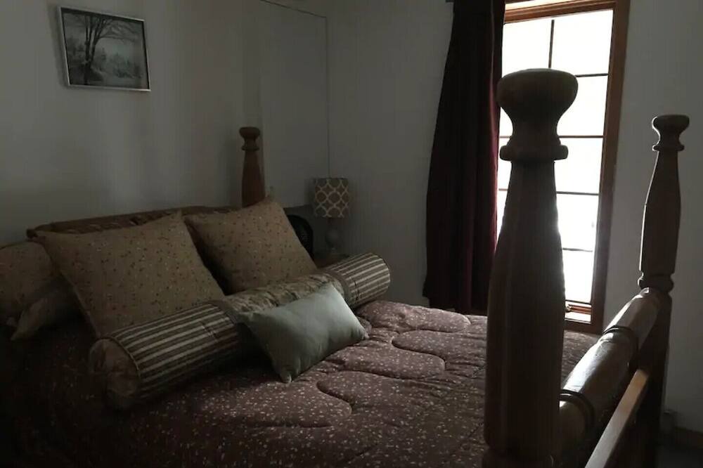 Photo of Bedroom in Orford Lake